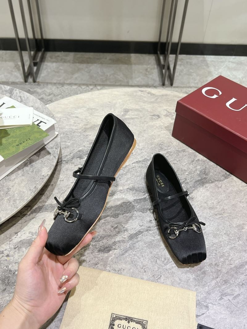 Gucci Low Shoes